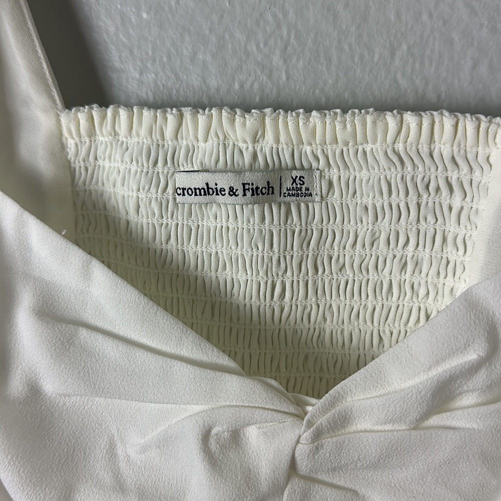 Abercrombie & Fitch White Ruched Flutter Sleeve B… - image 2